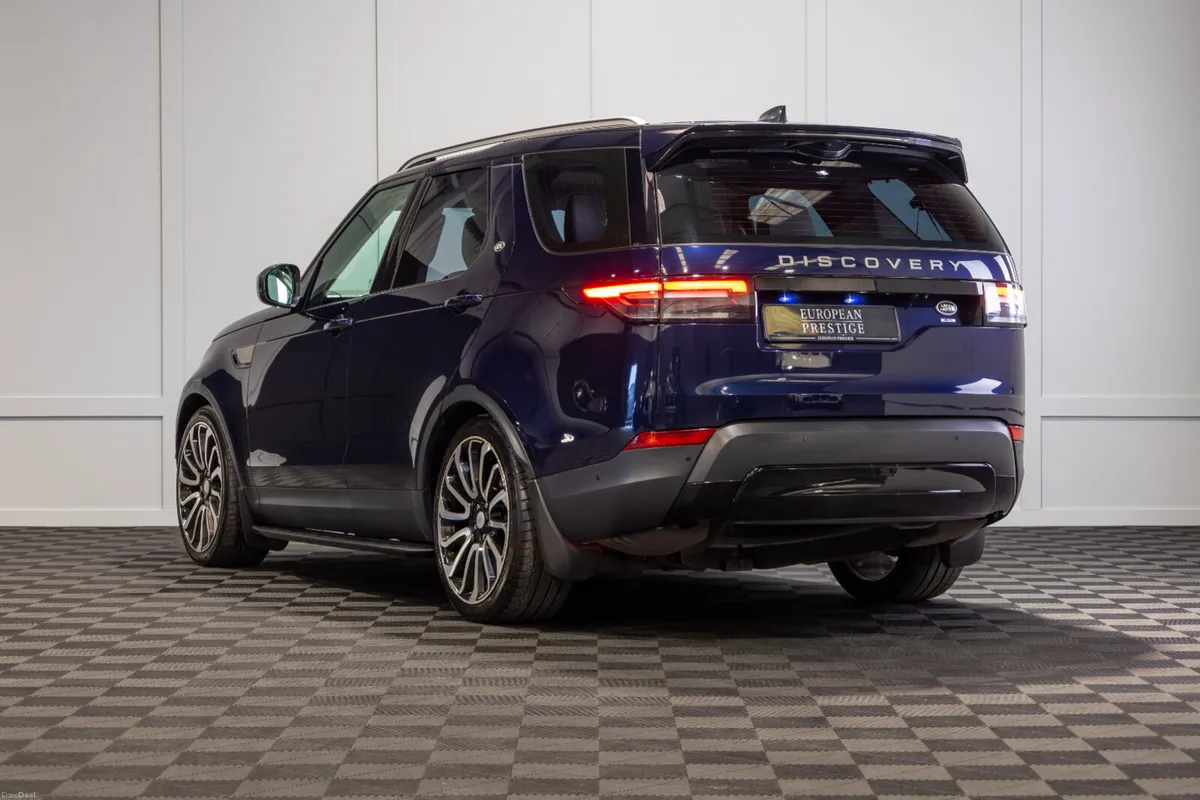 202 Land Rover Discovery Sport 7 Seater - Image 4
