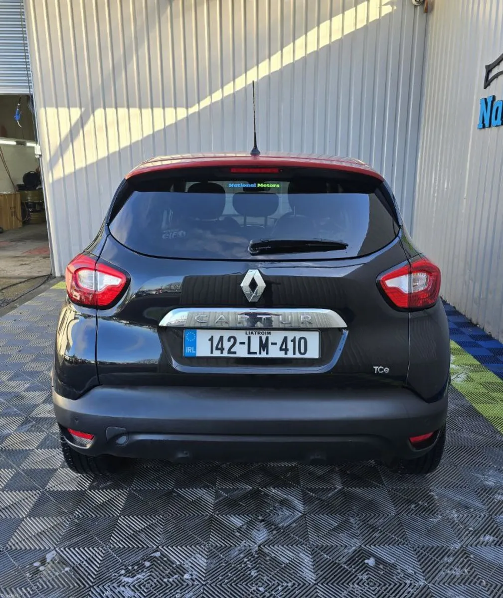 2014 Renault Captur TCe S&S SIGNATURE - Image 4