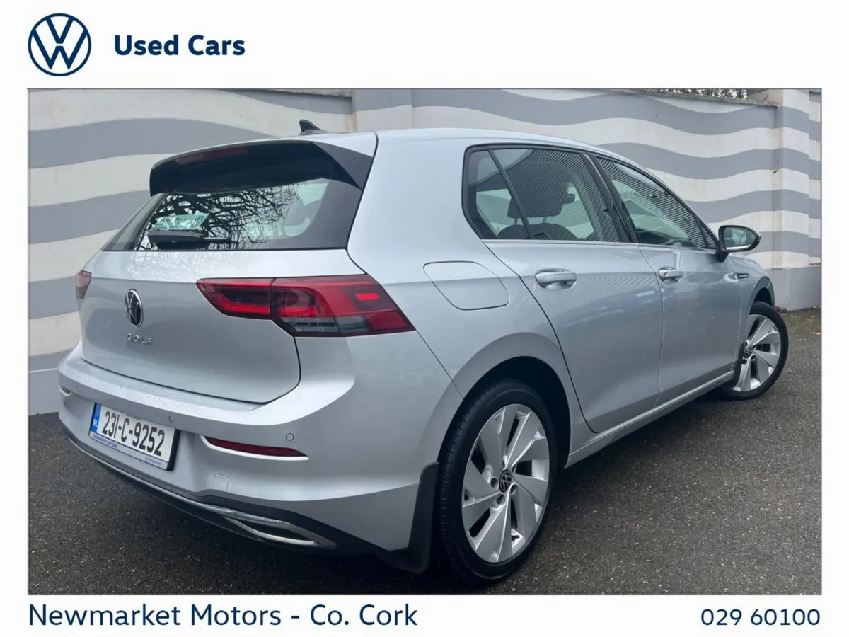 Volkswagen Golf STYLE 2.0TDI 115BHP 6 SPEED - Image 3