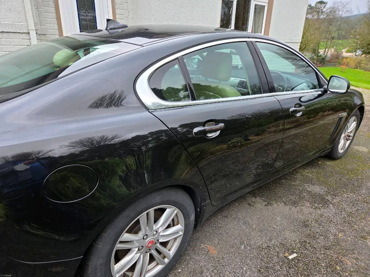 Jaguar XF Diesel - Image 2