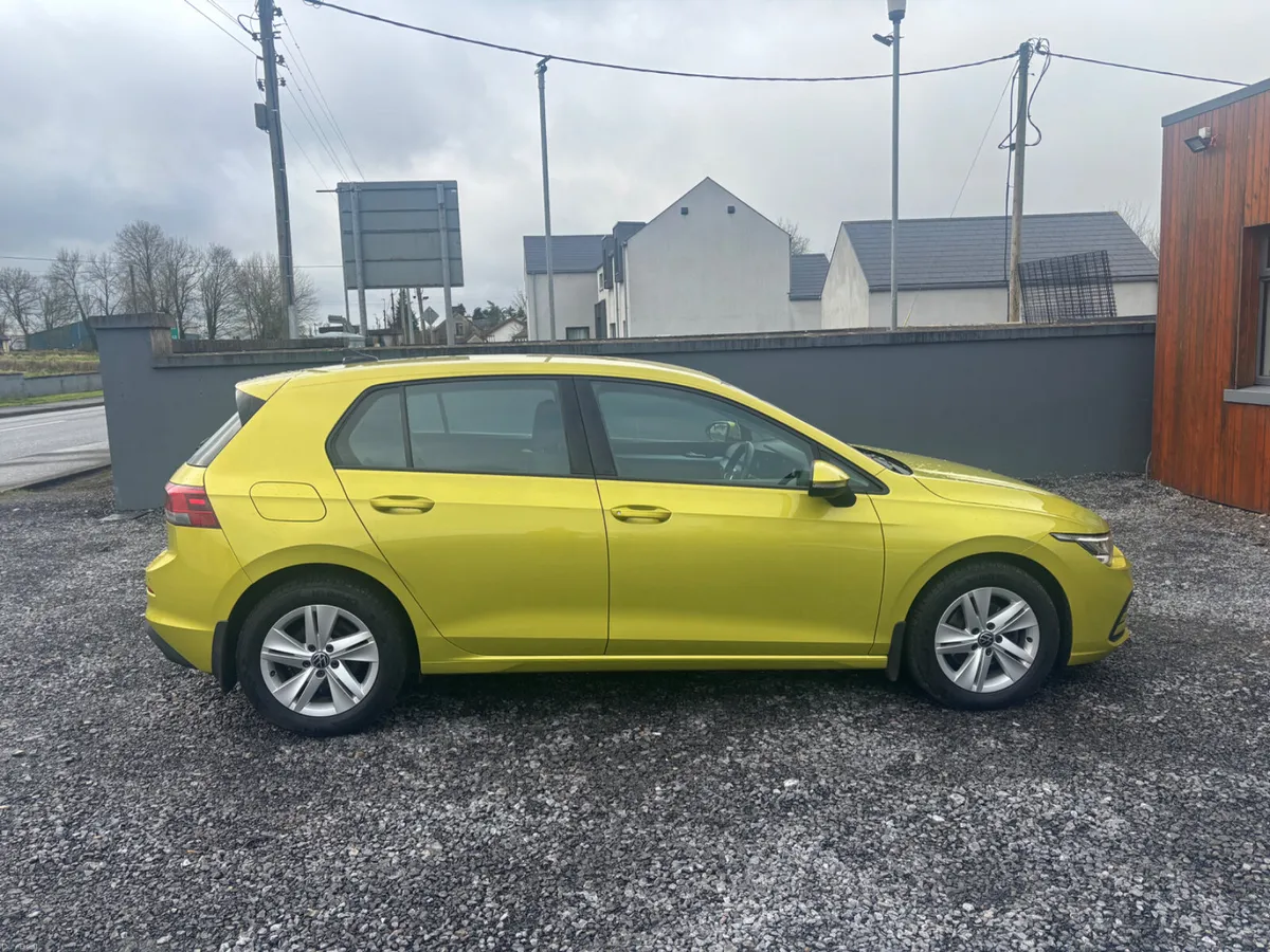 LOW MILAGE 1 OWNER Volkswagen Golf 2021 2.0L - Image 6