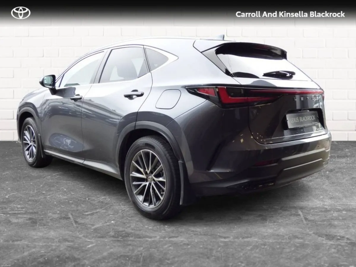 Lexus NX 450h+ PHEV Executive AWD - Image 4