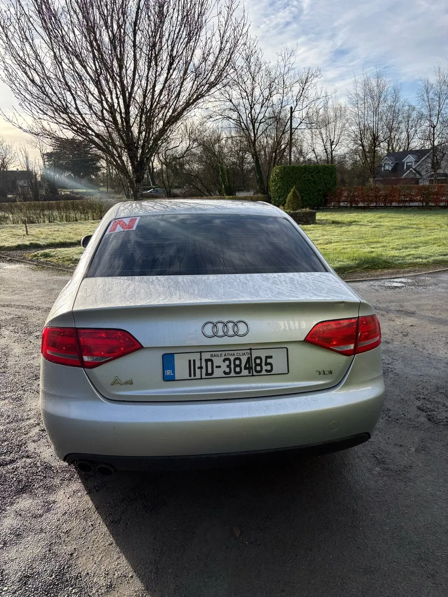 Audi a4 2011 - Image 2