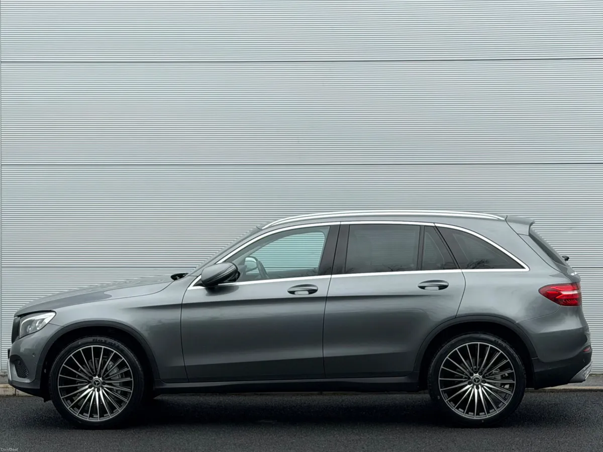 Mercedes GLC220d 4Matic AMG line - Image 4