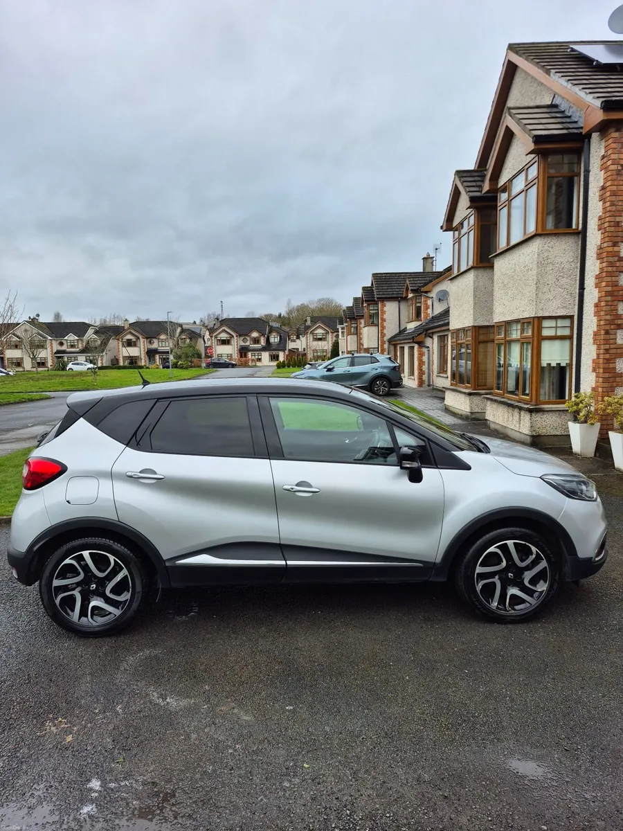 Renault Captur Intense 2016 1.5 dCi 90 - Image 2