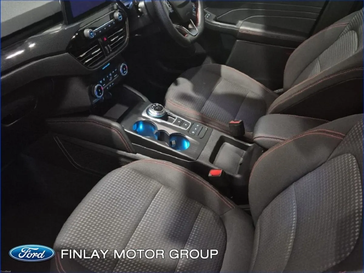 Ford Kuga 2.5 Duratec 225PS PHEV ST-Line Auto-LIKE - Image 4