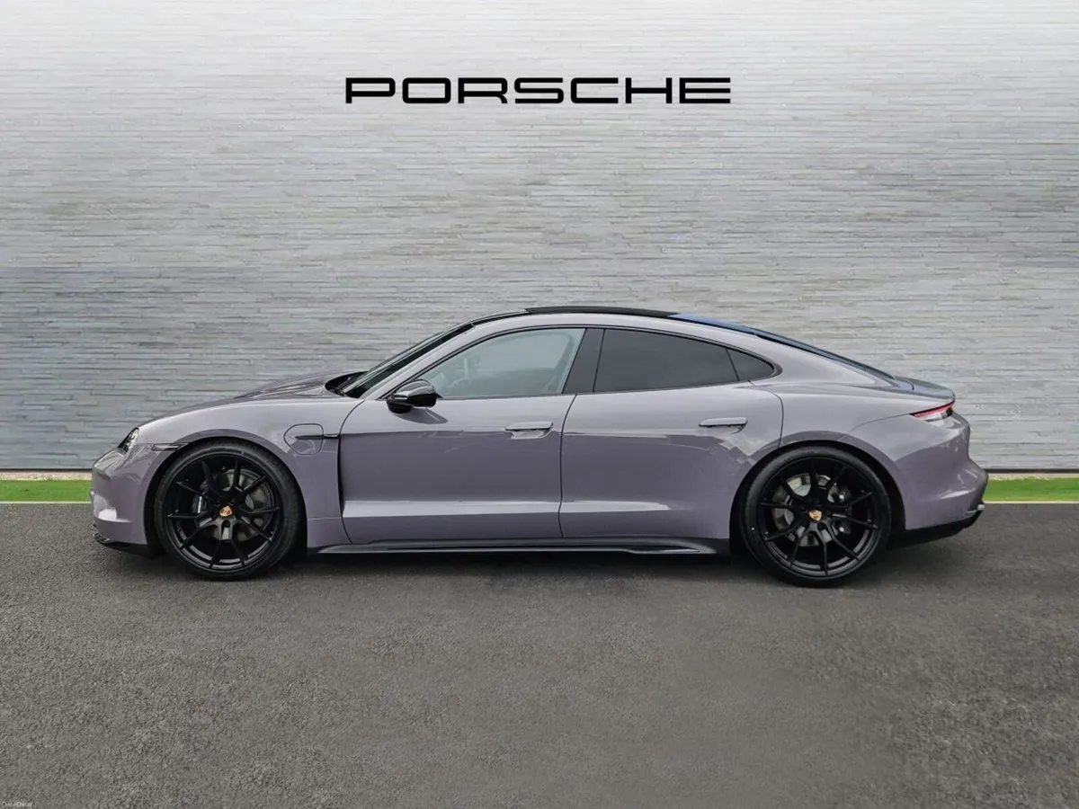Porsche Taycan Black Edition - Image 4