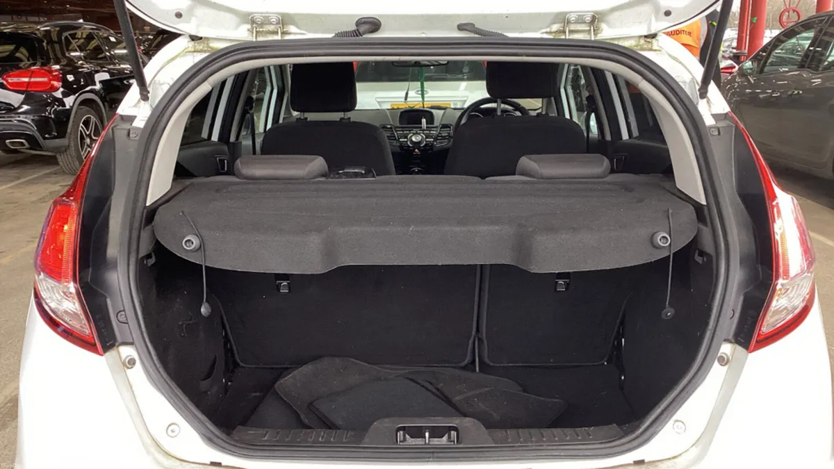 2014 Ford Fiesta Titanium 1.0 Petrol - Image 4