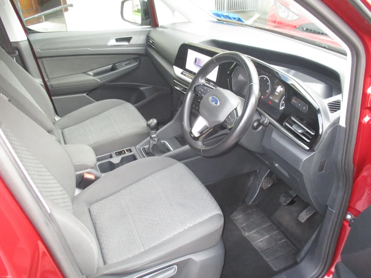 2023 FORD TOURNEO CONNECT 7 SEAT W/CHAIR TAXI - Image 3