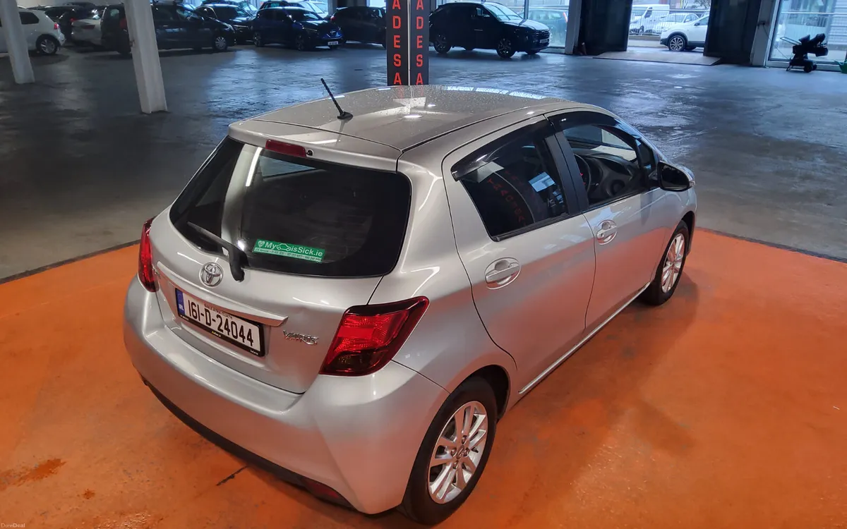 Toyota Yaris 2016 - Image 3