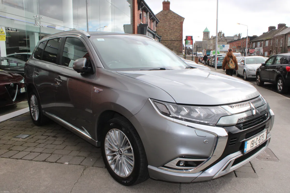Mitsubishi Outlander PHEV INSTYLE AUTO 2019 - Image 2