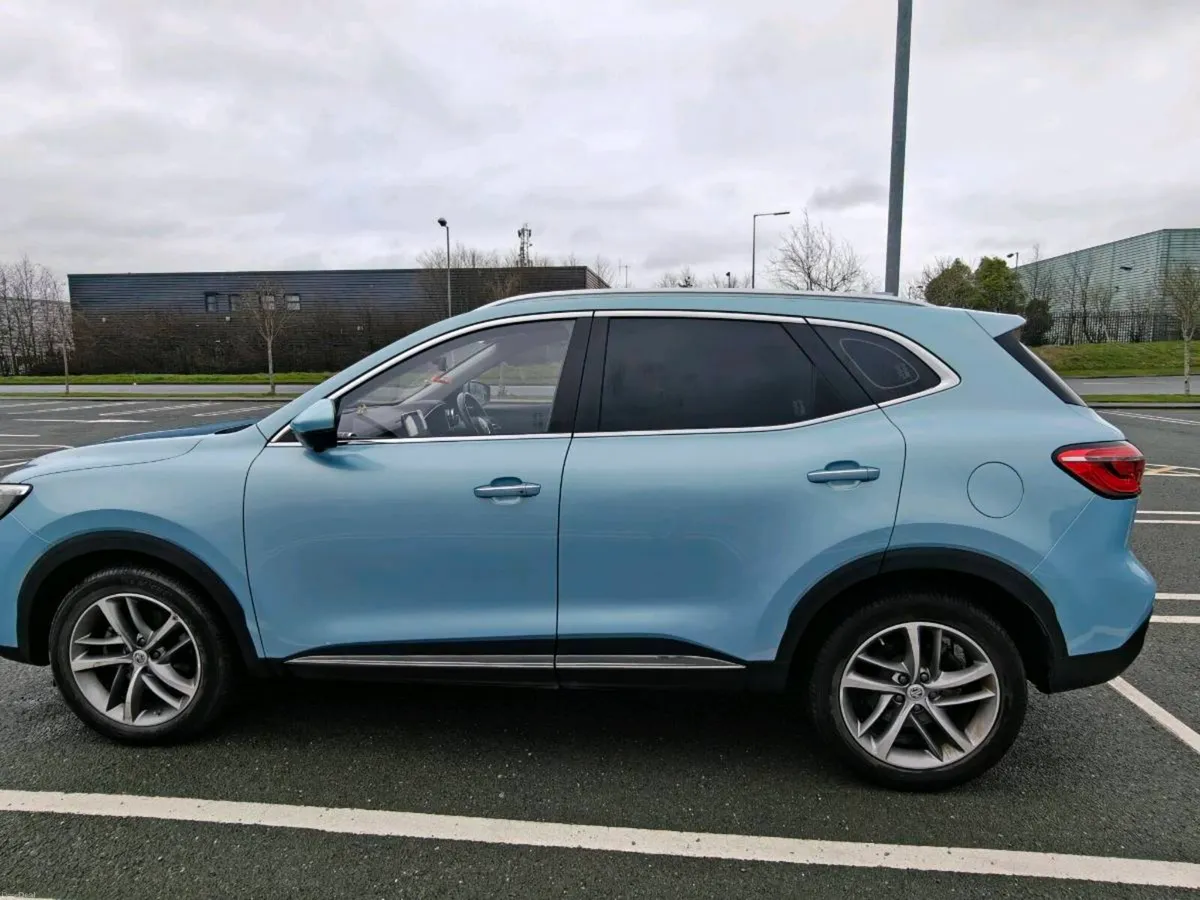 ​2021 MG HS PHEV Excite // 63,000 km - Image 2