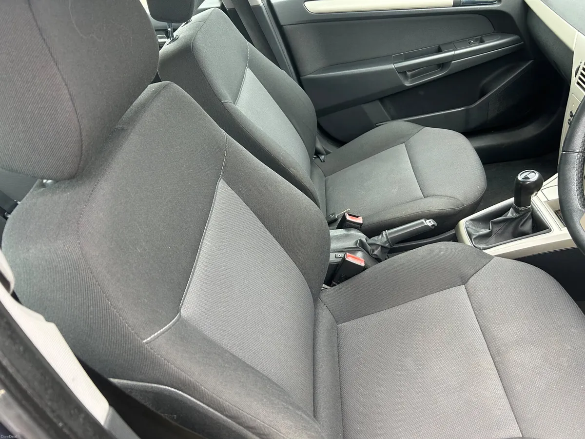 Opel Astra 2008 - Image 4