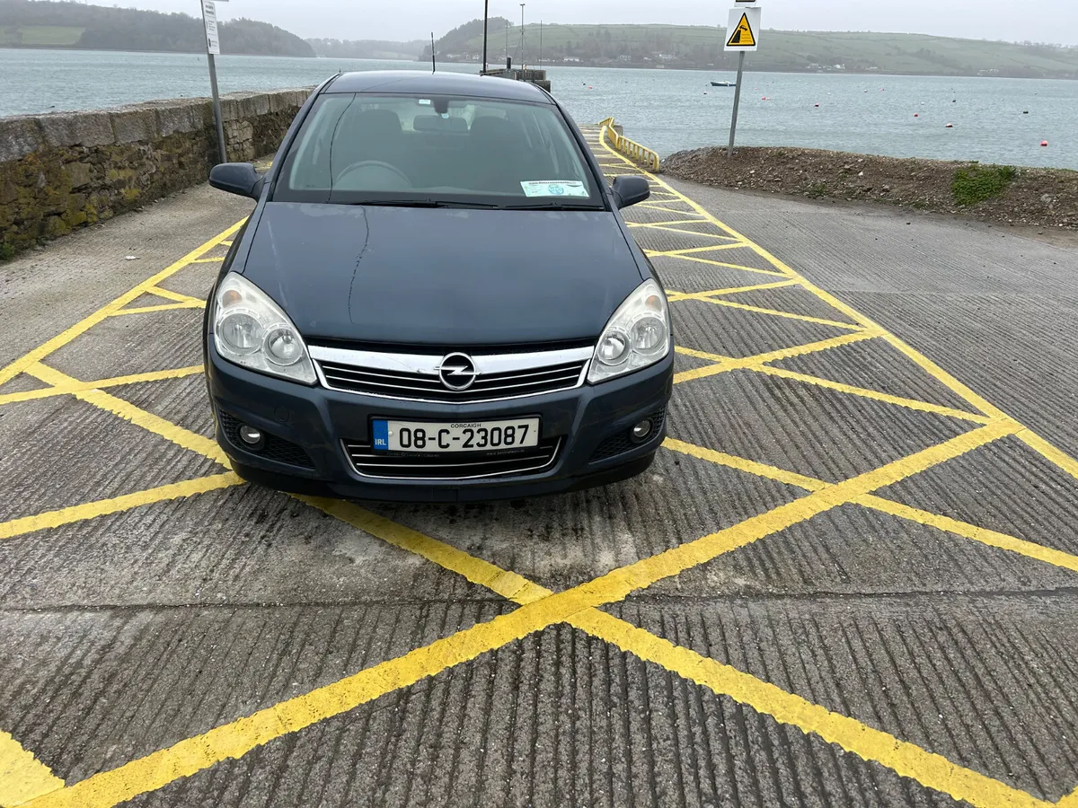 Opel Astra 2008 - Image 2