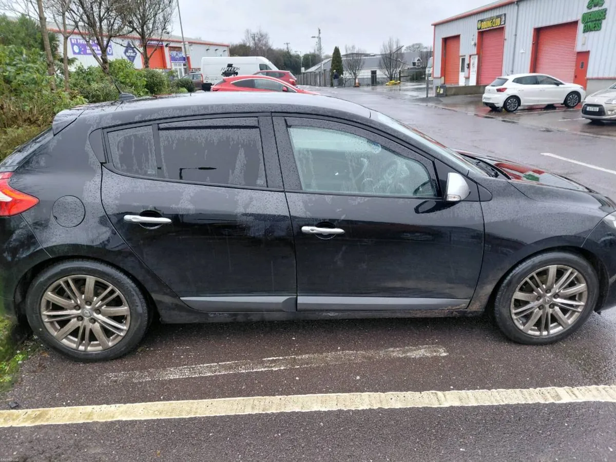 Renault megane 2011 - Image 2