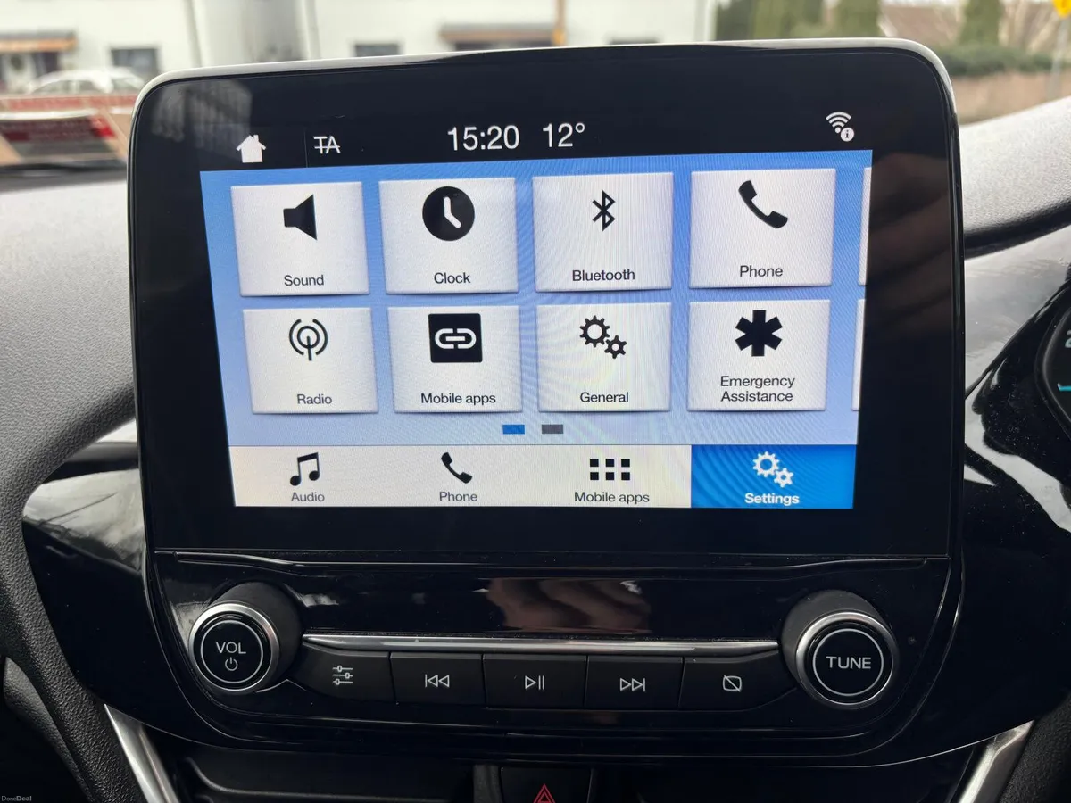 Ford Fiesta 2018  TITANIUM 1.1  PETROL - Image 2