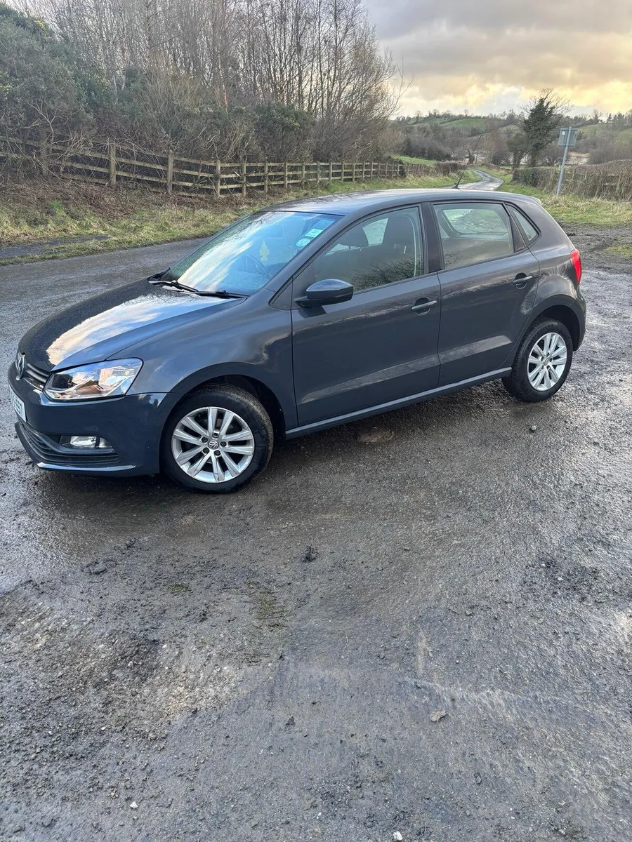 2016 Vw Polo  1.0 petrol/ low mill nct/tax - Image 4