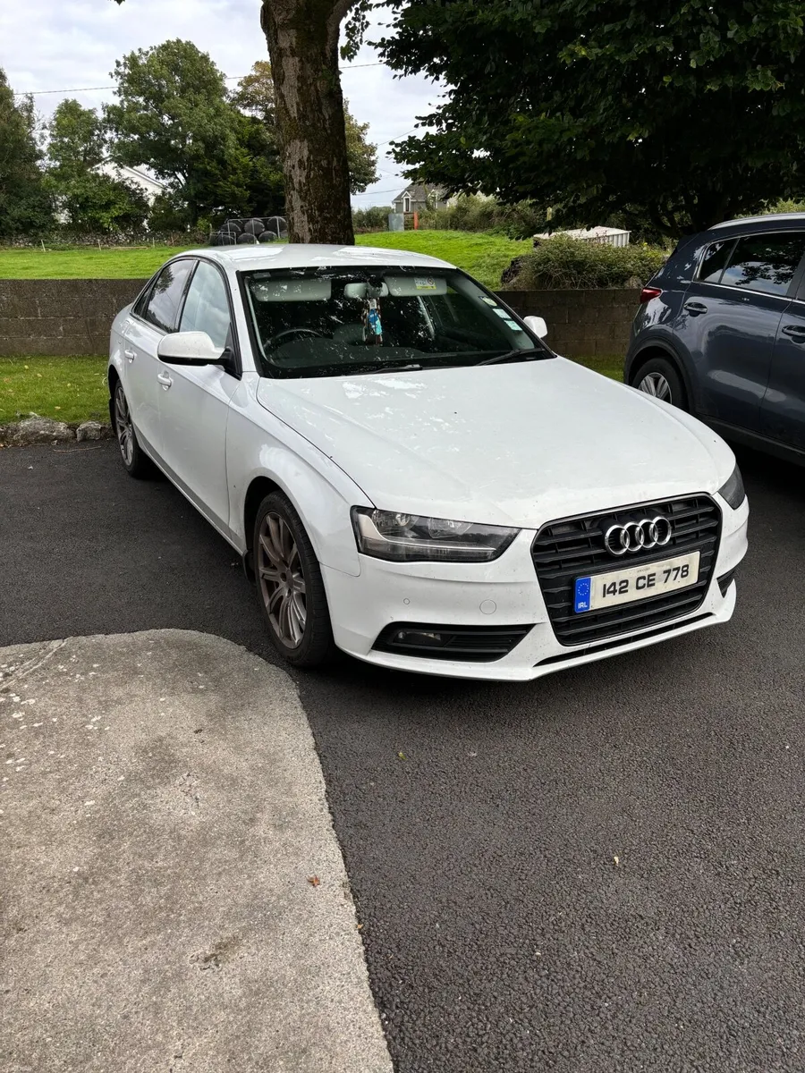 Audi A4 2.0 TDI Technik 174BHP - Image 2