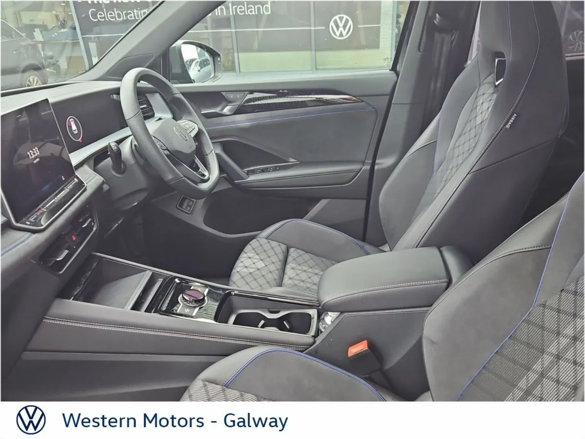 Volkswagen Tayron 1.5 TSI R - LINE 75 BLACK EDITIO - Image 4