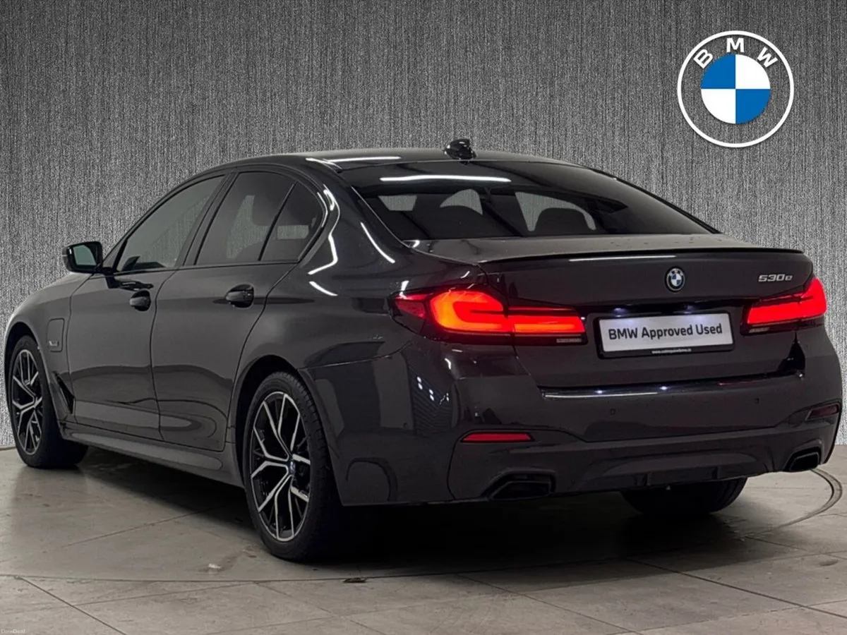 BMW 5-Series 530e M Sport PRO / COMFORT / SUNROOF - Image 3