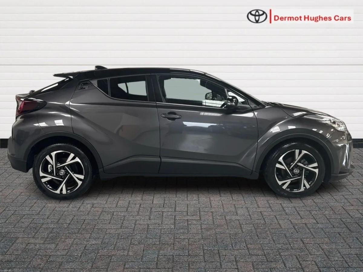 Toyota C-HR HYBRID SPORT BI-TONE 4DR - Image 3