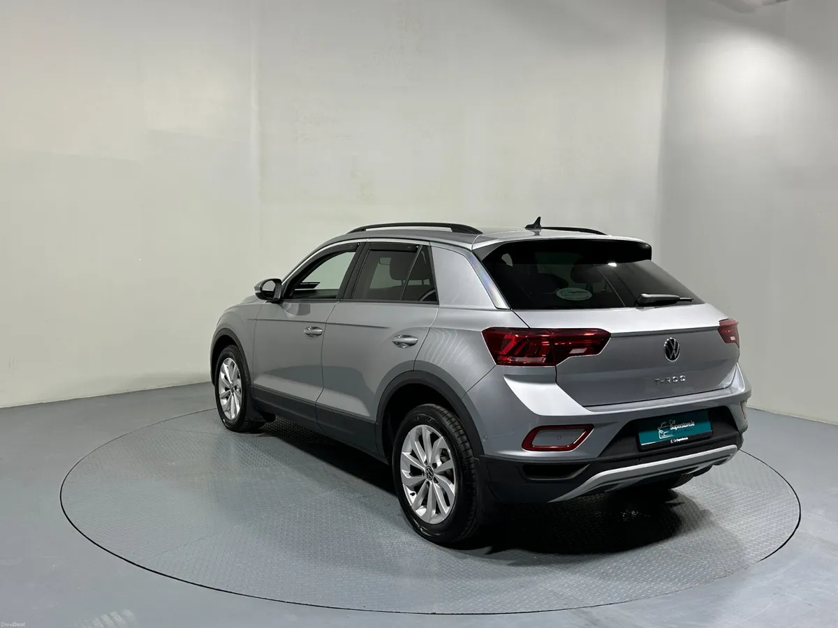 Volkswagen T-Roc 75 Year Editon 1.0 Tsi 251 - Image 6
