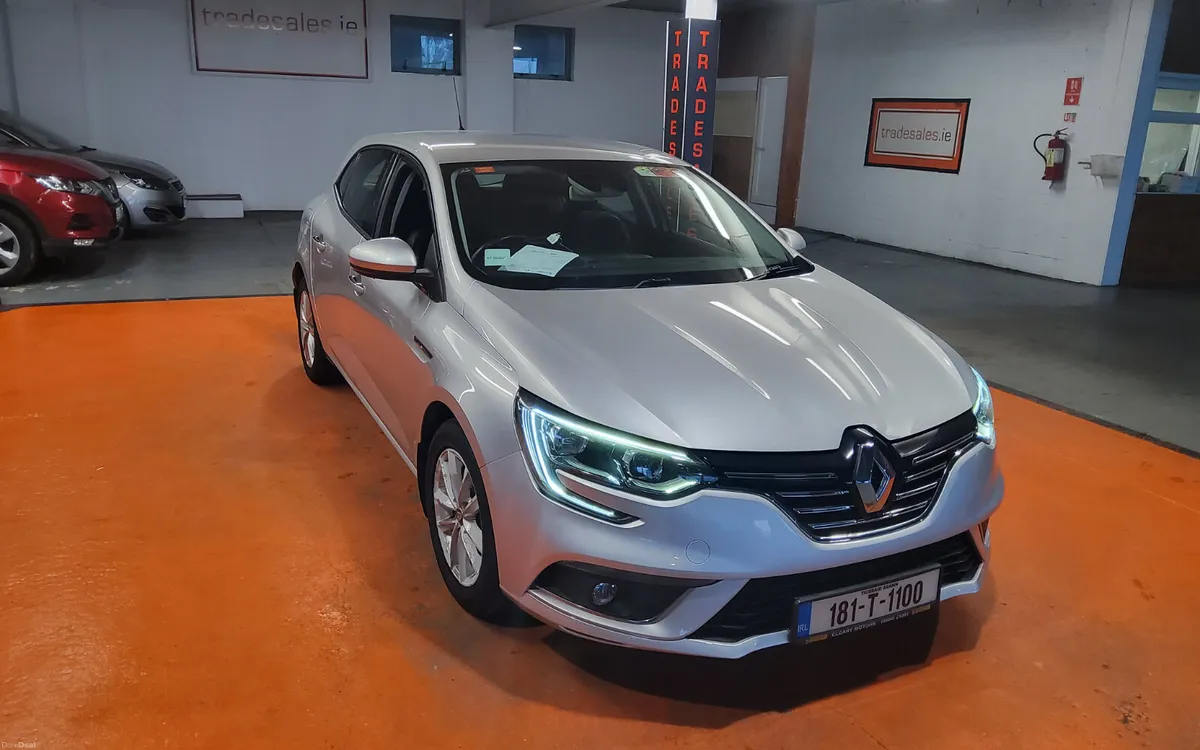 Renault Megane 2018 - Image 1