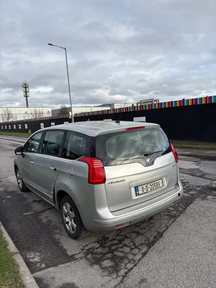 Peugout 5008 - Image 3