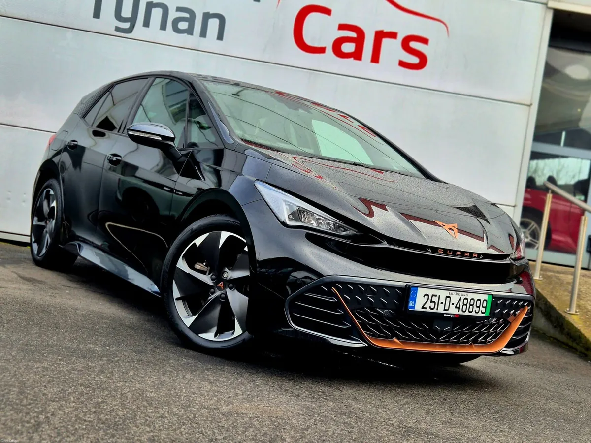 2025 Cupra Born e Boost 59kwh, 19”, CarPlay - Image 2