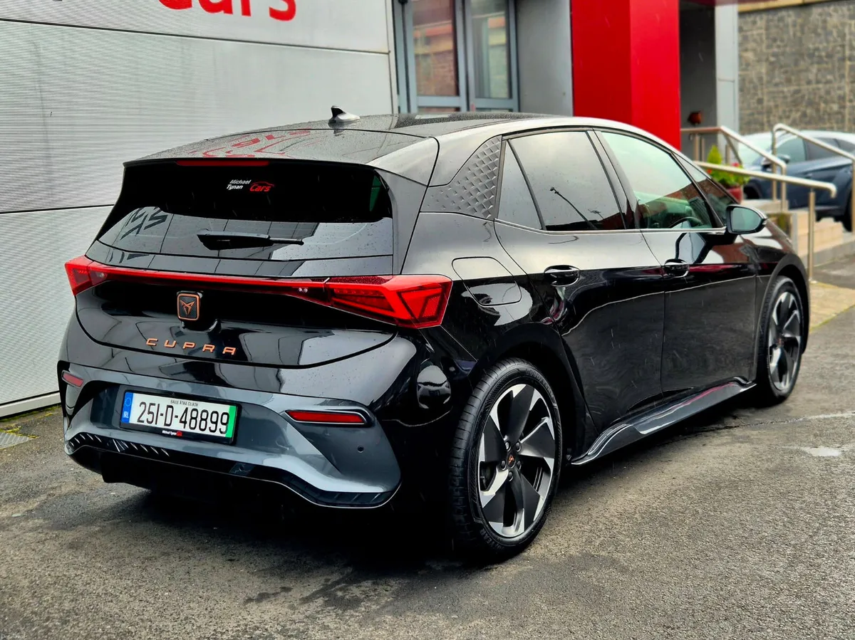 2025 Cupra Born e Boost 59kwh 231bhp, 19” Alloys - Image 5