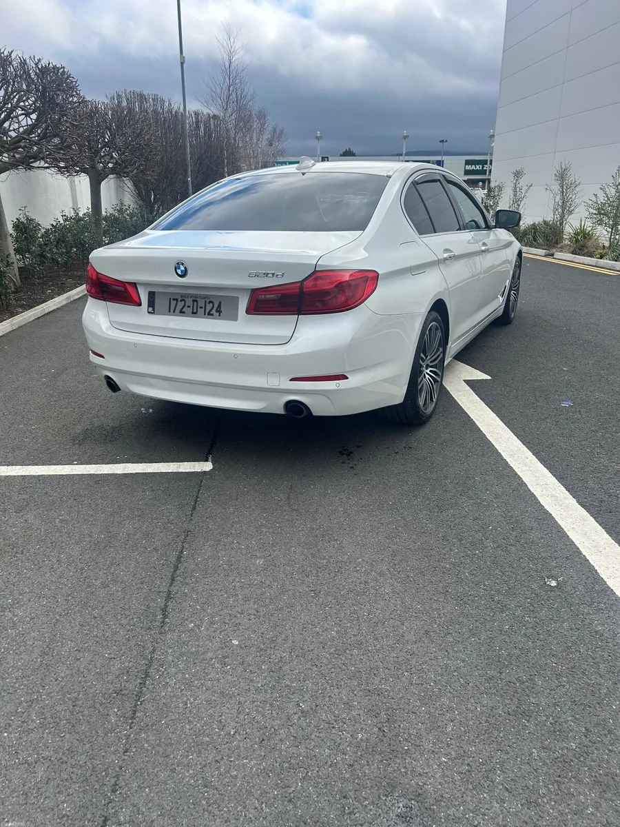 BMW 5-Series 2017 - Image 4