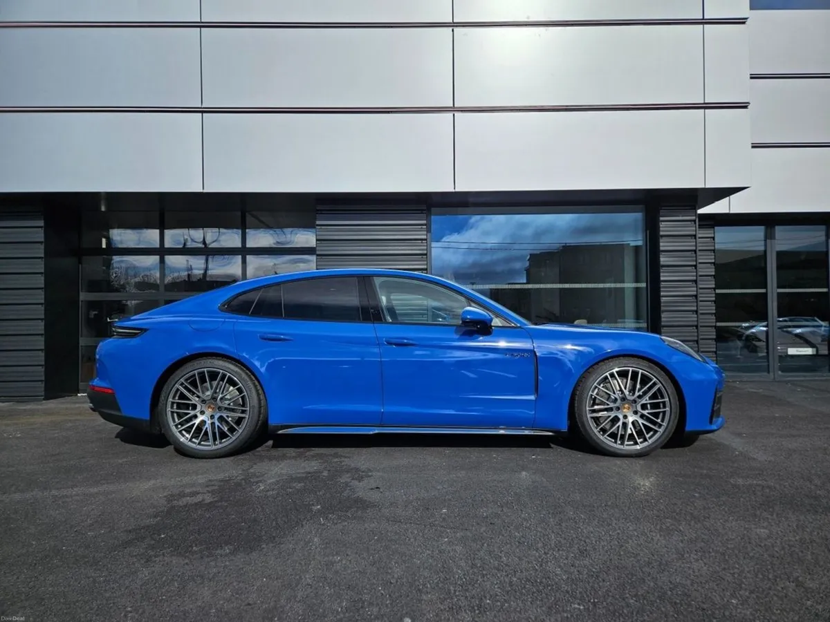 Porsche Panamera Panamera 4 E-Hybrid - Image 4