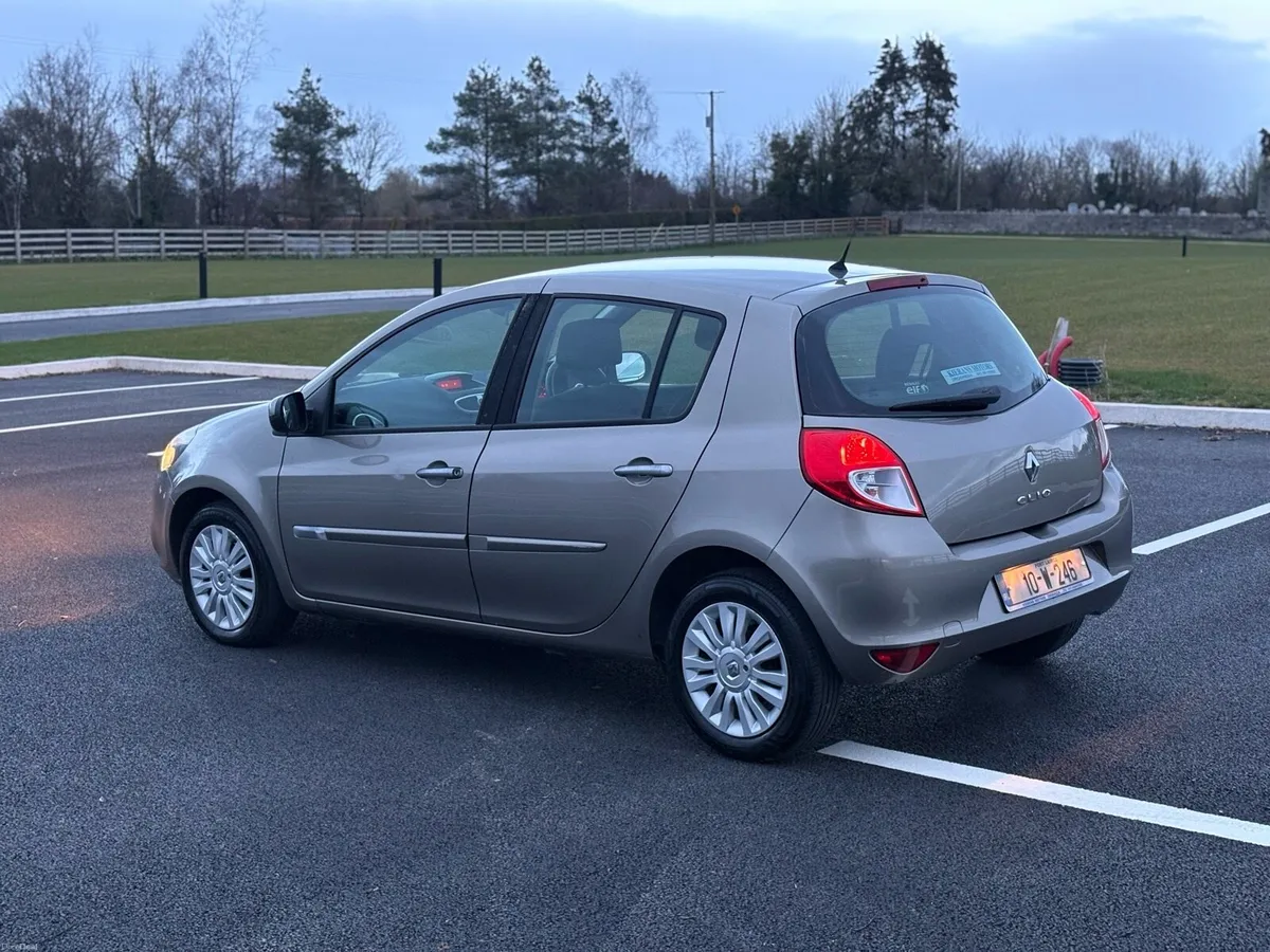 Renault Clio 1.2  Petrol NCT01/27 TAX03/26 - Image 4