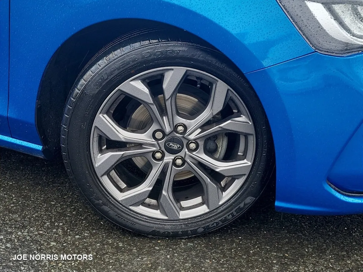 Ford Focus ST-LINE1.5 TD 120 Auto - Image 5