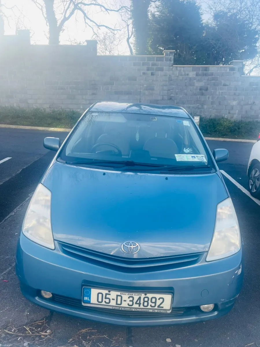 Toyota prius - Image 1