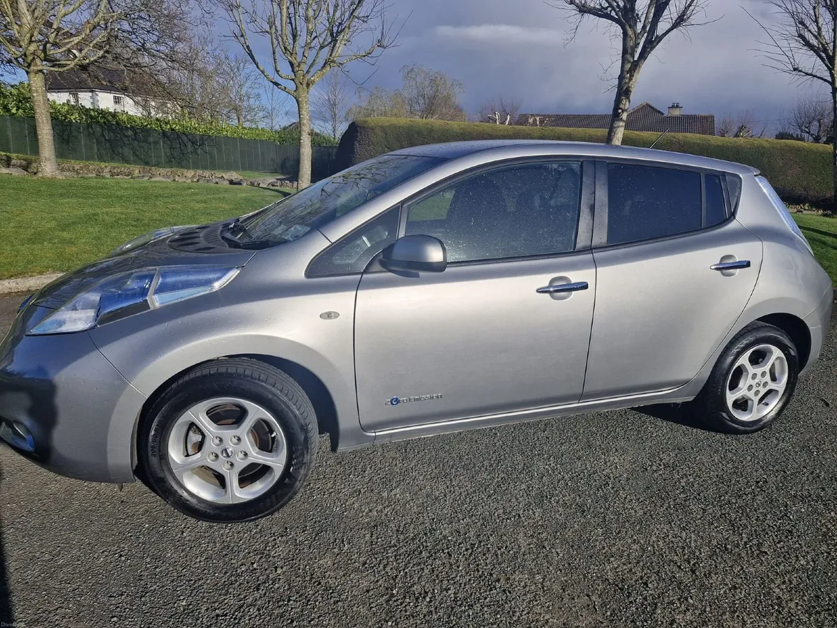 Nissan Leaf 2015 - Image 1