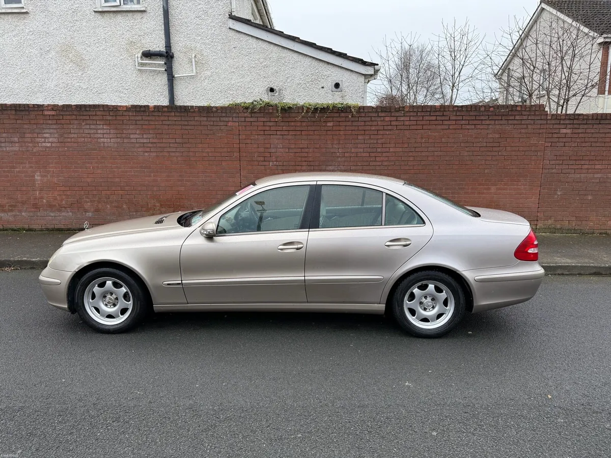 Car for sale - Image 2