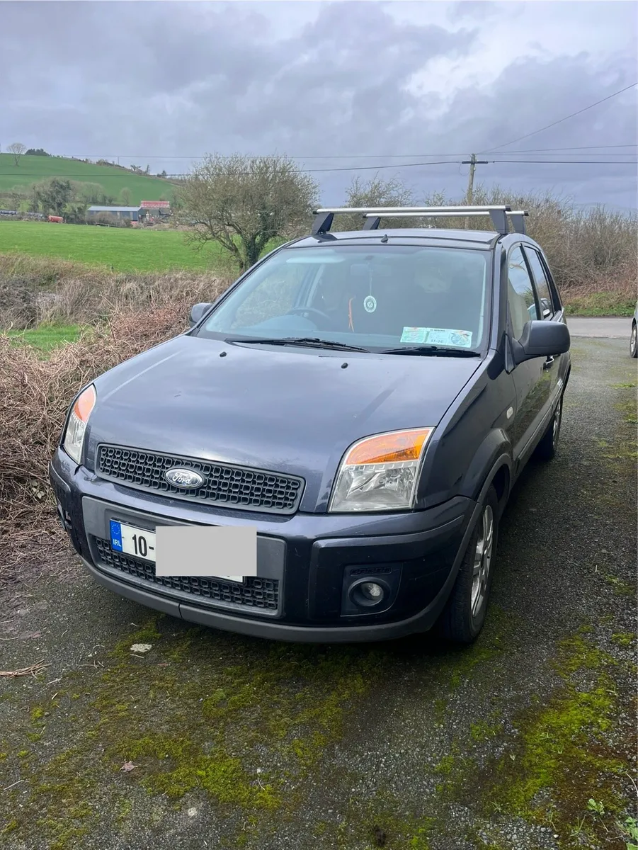 2010 Ford Fusion (1.4 diesel) - Image 1
