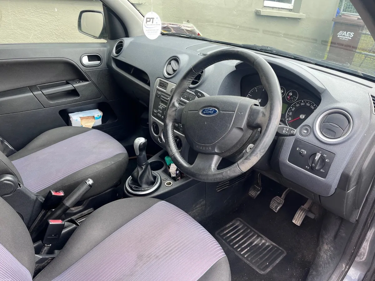 2010 Ford Fusion (1.4 diesel) - Image 4