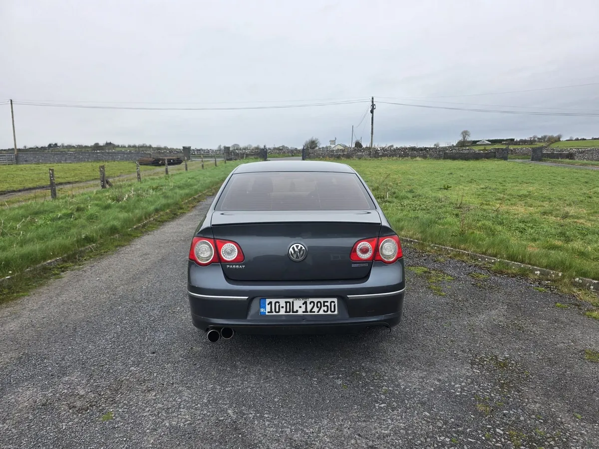 Volkswagen Passat - Image 3