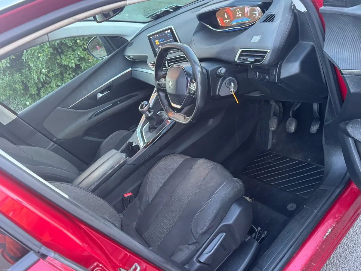 Peugeot 3008 commercial van - Image 4