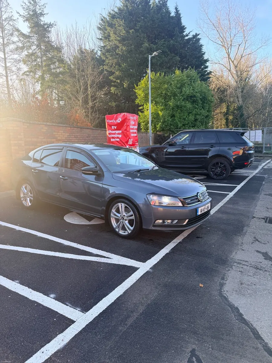 Volkswagen Passat - Image 2