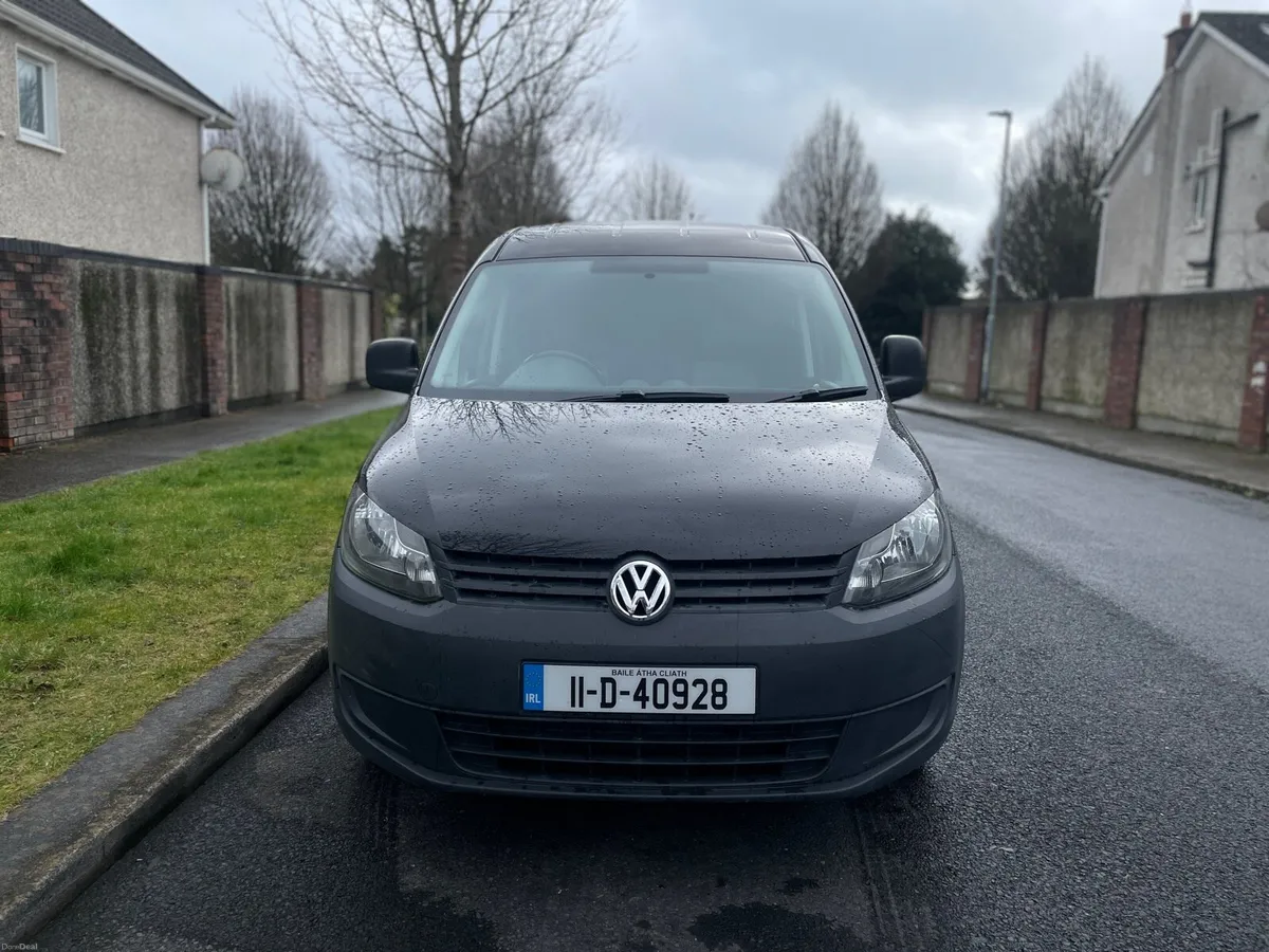 2011 Volkswagen Caddy - Image 2