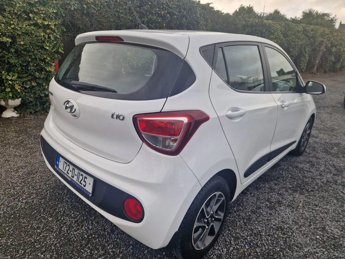 Hyundai i10 DELUXE 2017 - Image 4