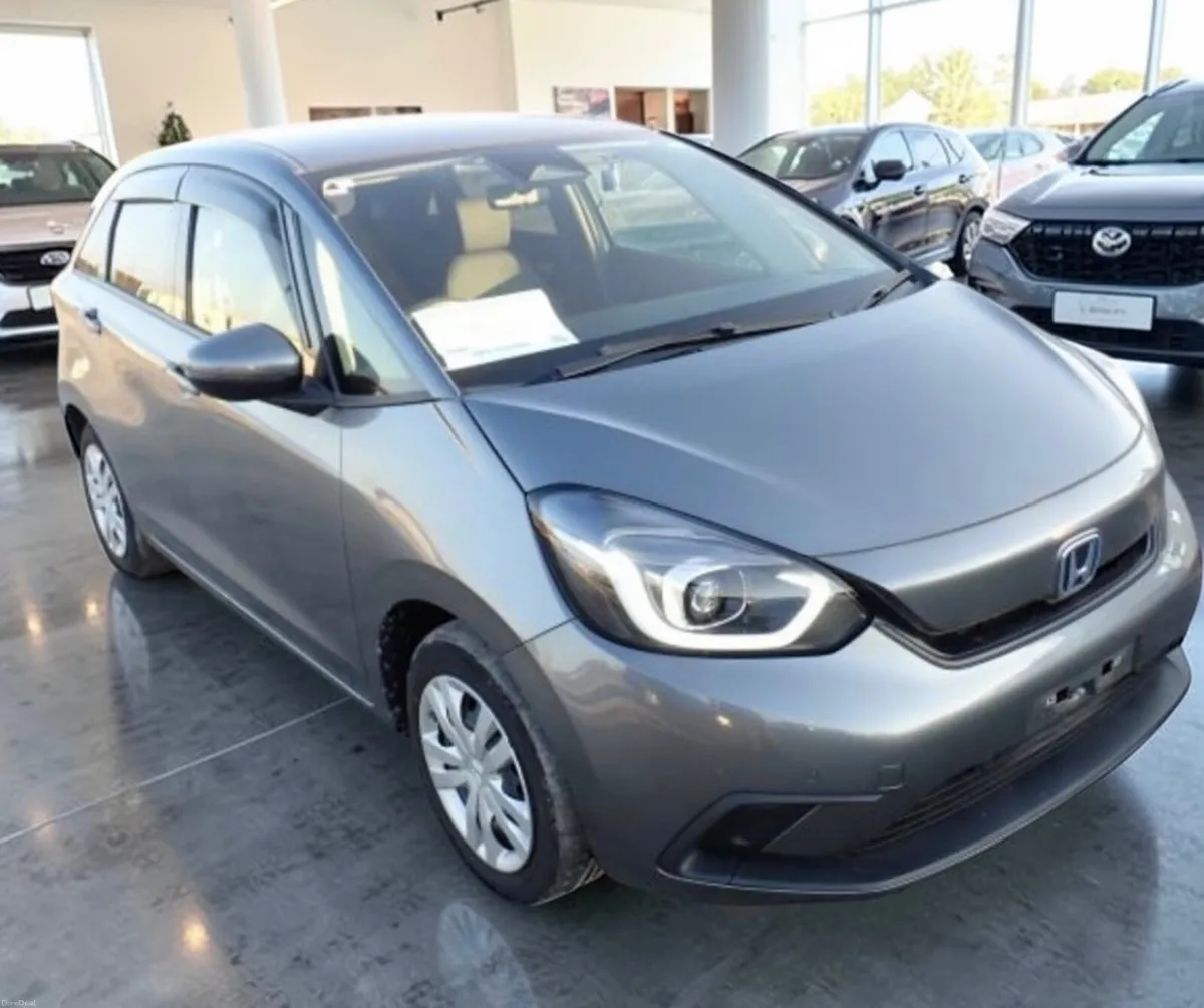 🔵 Honda Fit 1.5 E-HEV Petrol Hybrid - Image 3