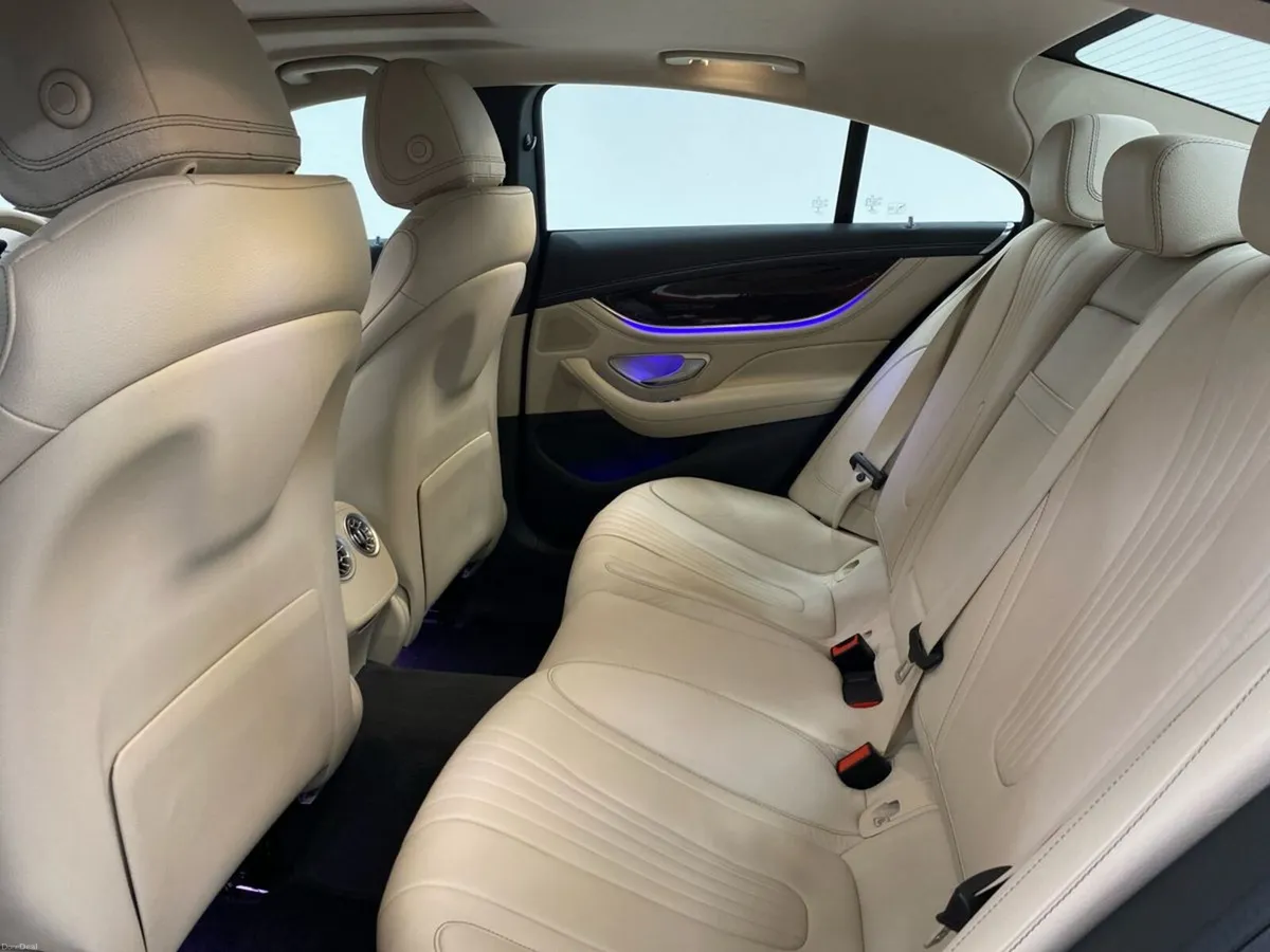 Mercedes-Benz CLS CLS 300 d AMG line | Heated Seat - Image 4