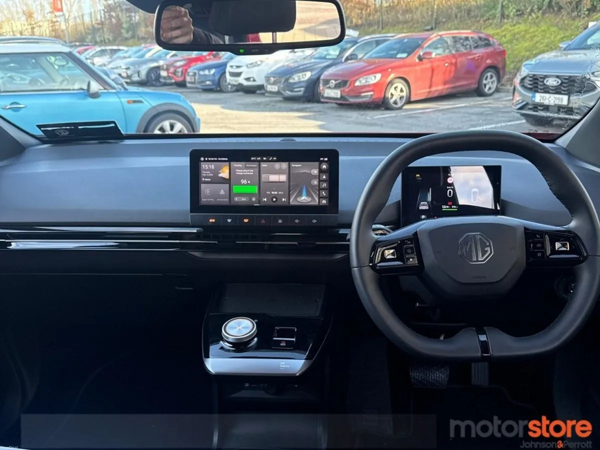 MG MG4 TOP SPEC LONG RANGE EXCLUSIVE - Image 4