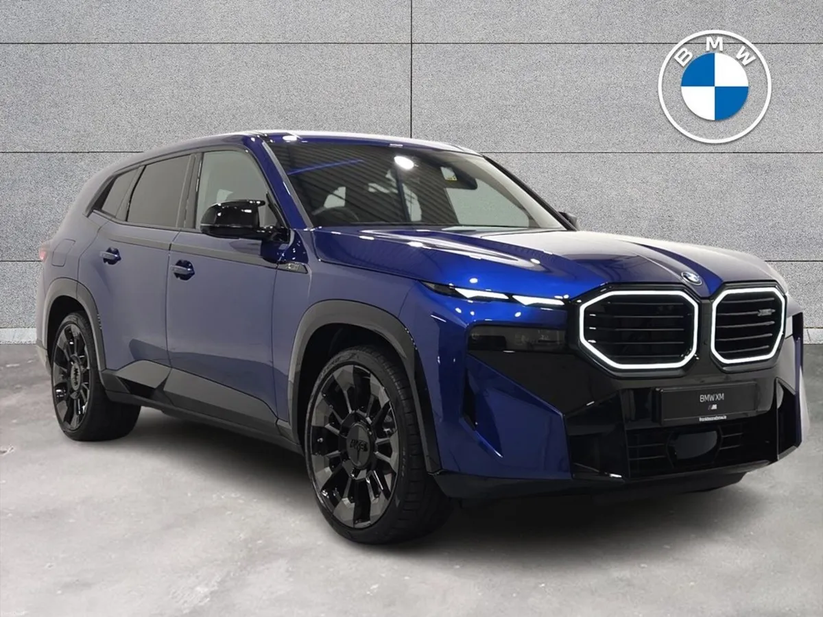 BMW XM 3.0 - Image 1