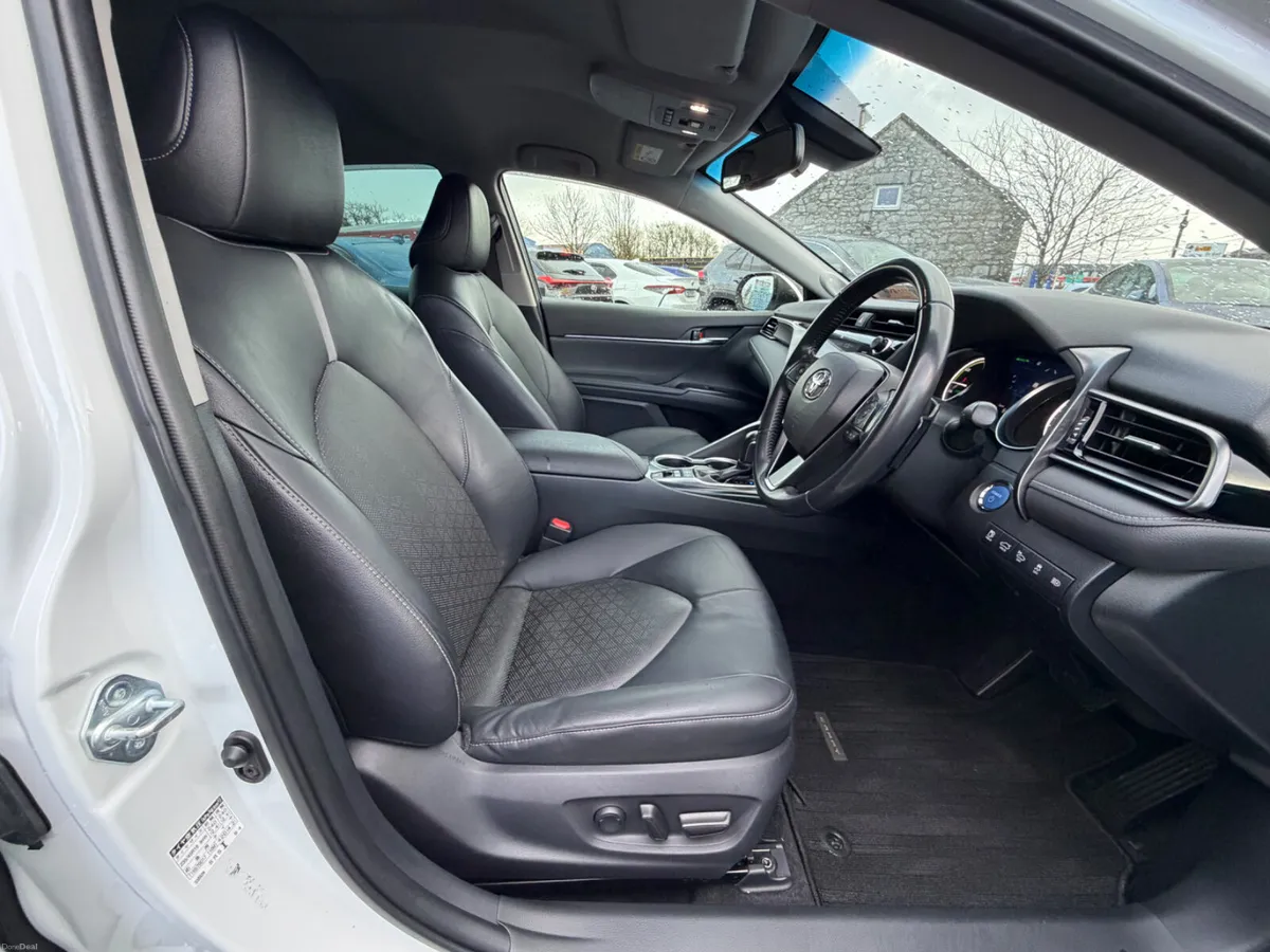 Top Spec - WS Edition - Heated Leather - HUD - Image 2