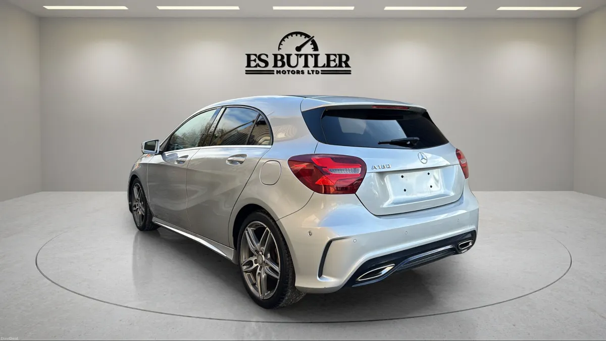 2016 Mercedes-Benz A180 1.6L AUTO AMG PREMIUM PLUS - Image 3